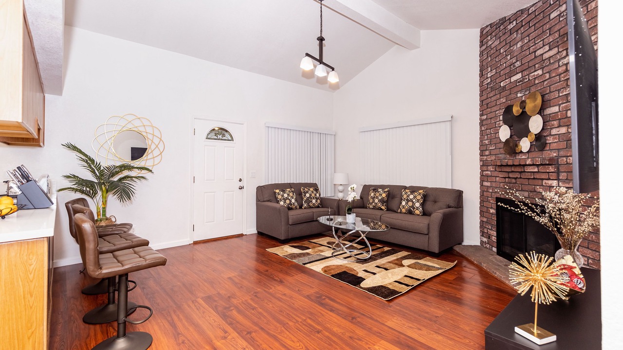 Photo of Livingroom in Sacramento