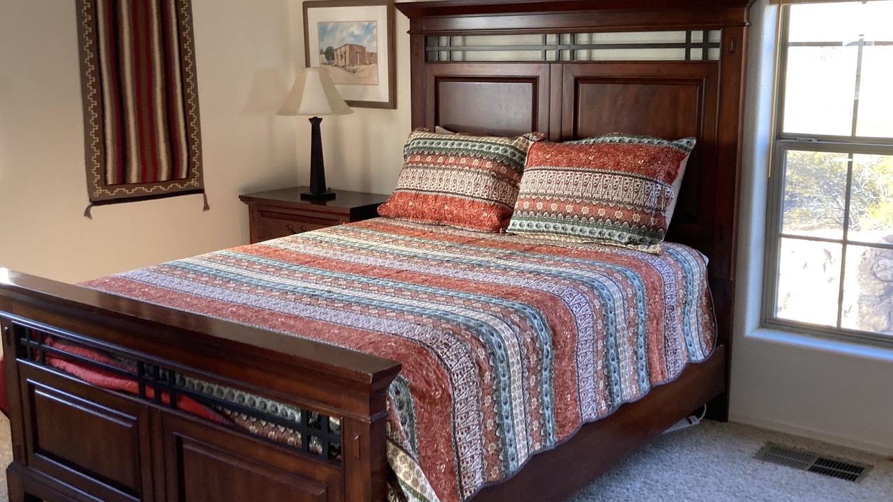 Photo of Bedroom in Alamogordo
