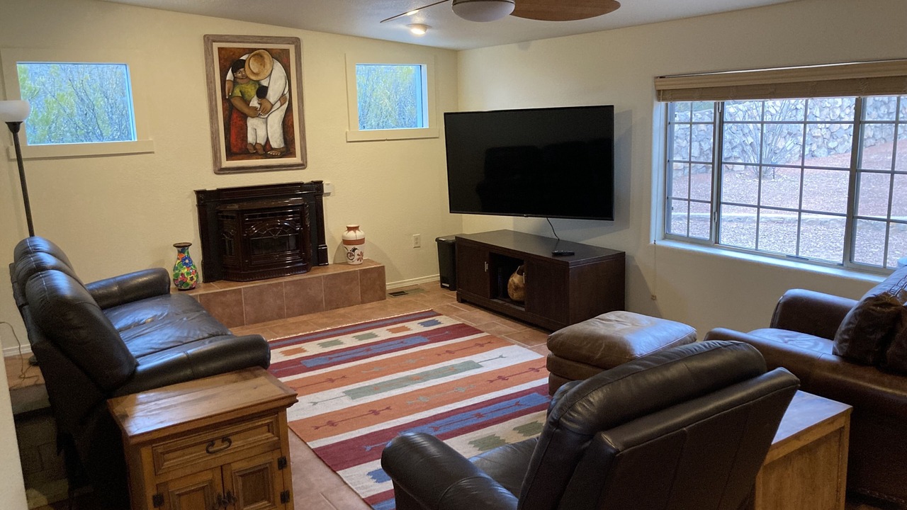 Photo of Livingroom in Alamogordo