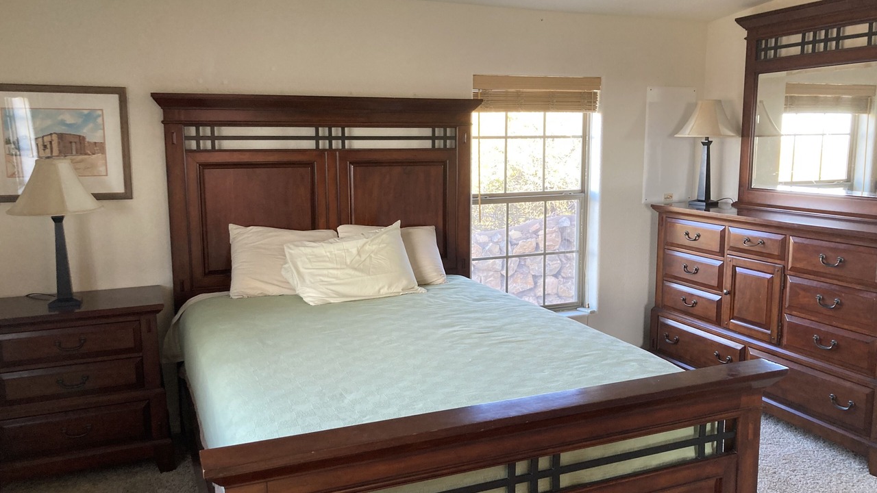 Photo of Bedroom in Alamogordo