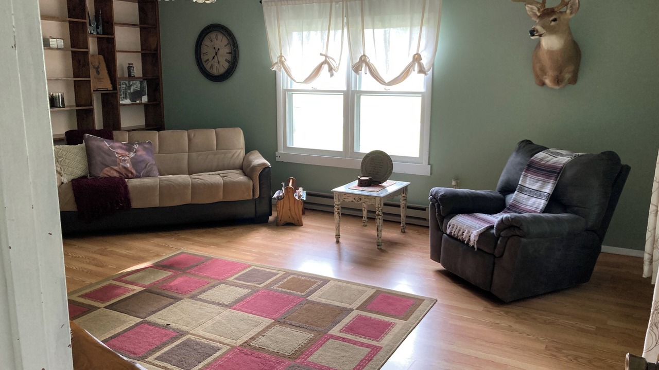 Photo of Bedroom in Benton