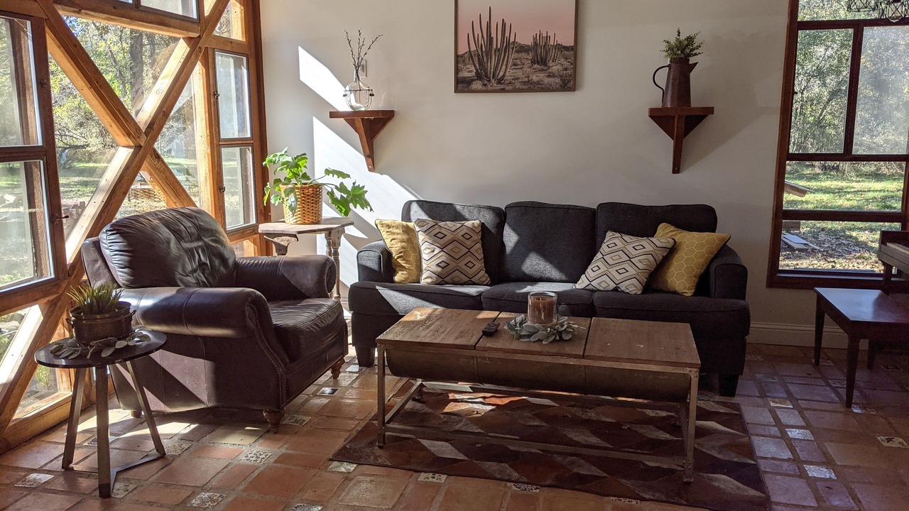 Photo of Livingroom in Perry