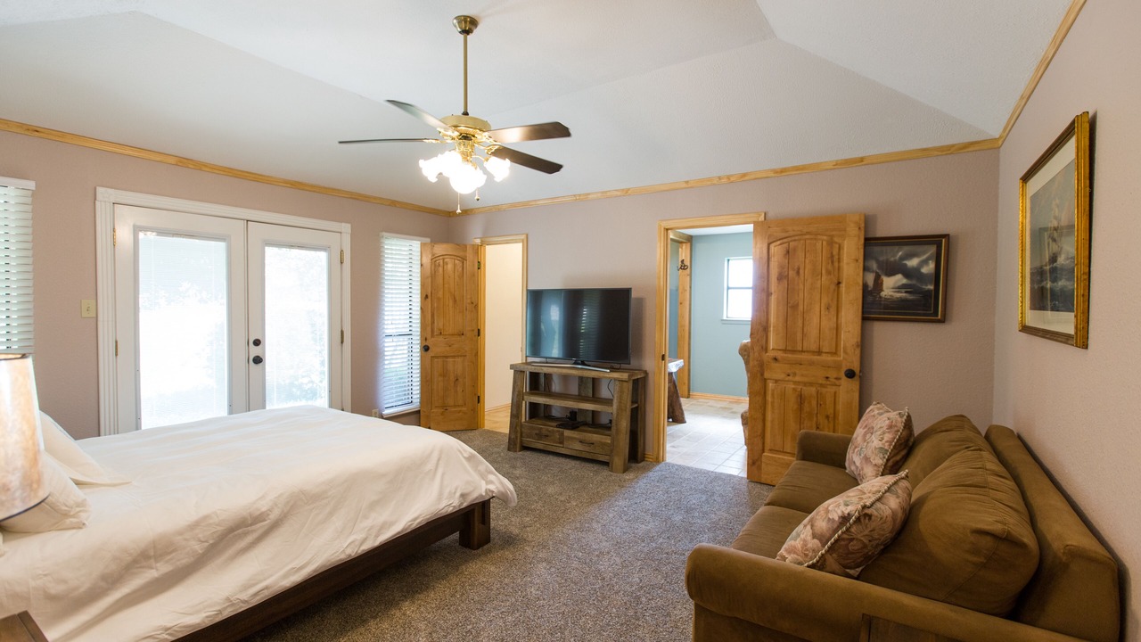 Photo of Bedroom in Weatherford