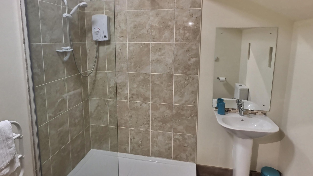 Photo of Bathroom in Longnor