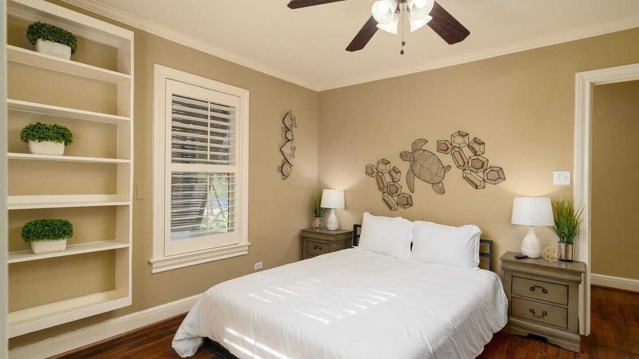 Photo of Bedroom in Del Mar