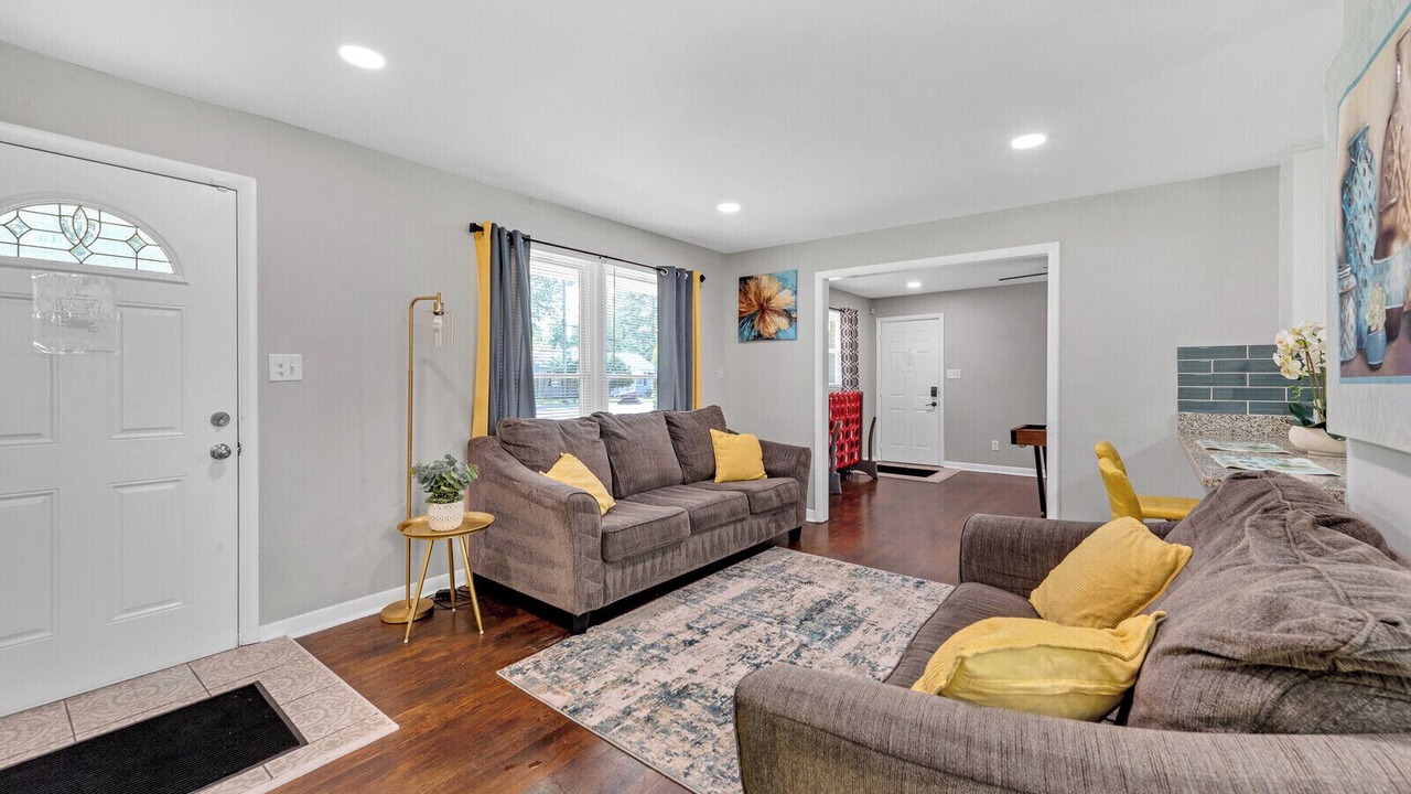 Photo of Livingroom in Portsmouth