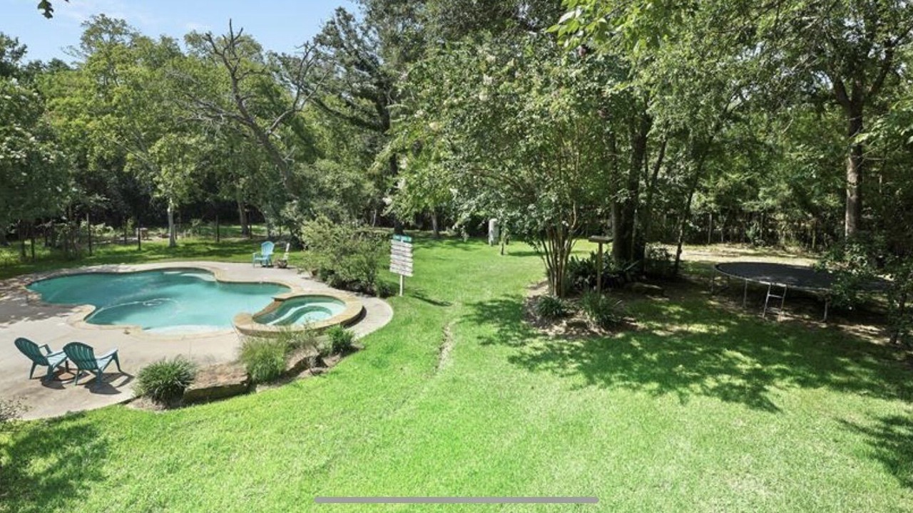 Photo of Outdoor in Willis