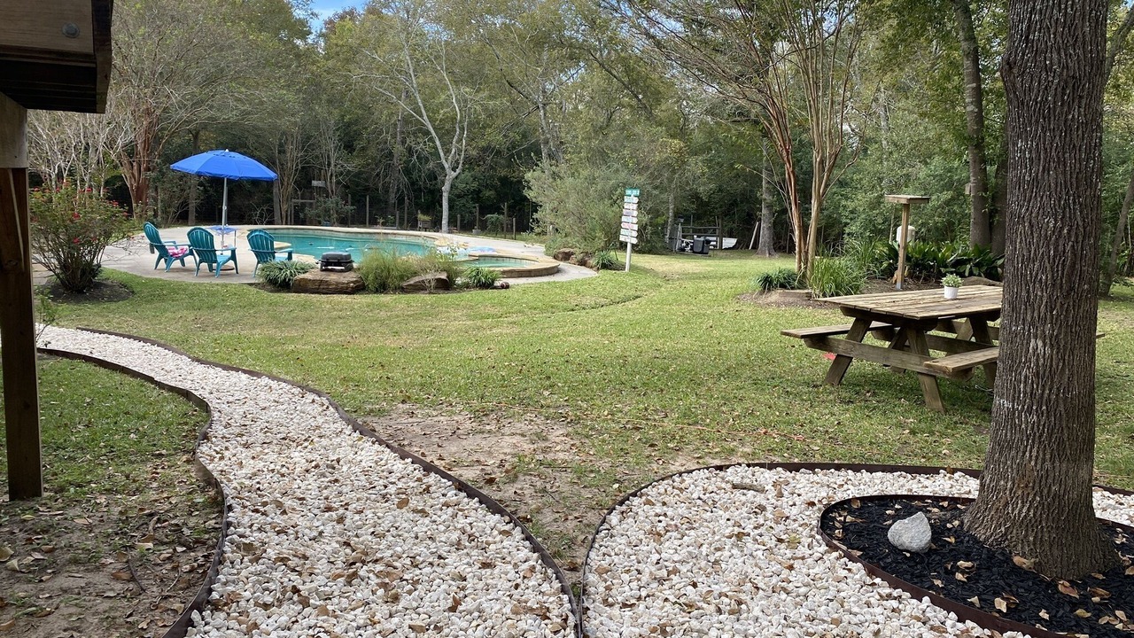 Photo of Outdoor in Willis