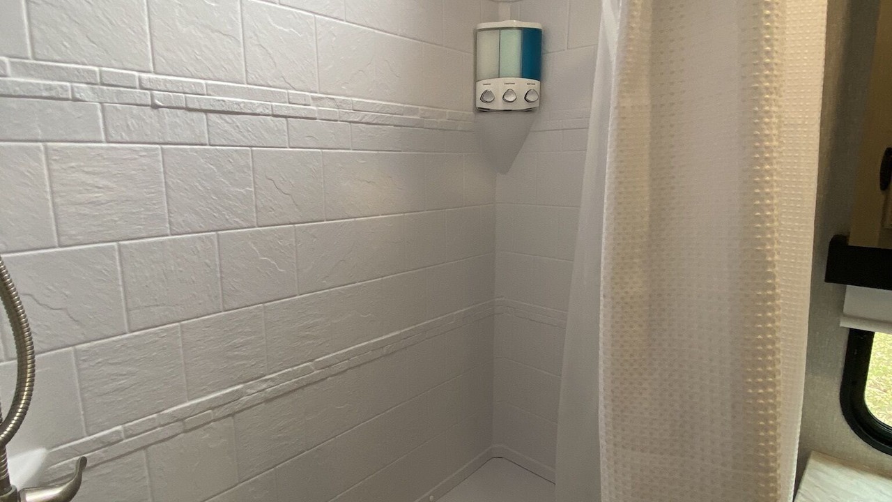 Photo of Bathroom in Willis