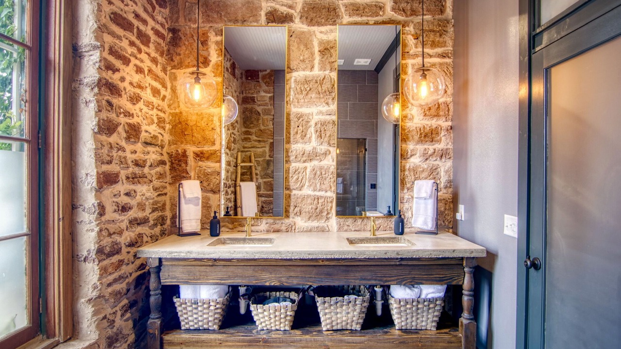 Photo of Bathroom in Mason