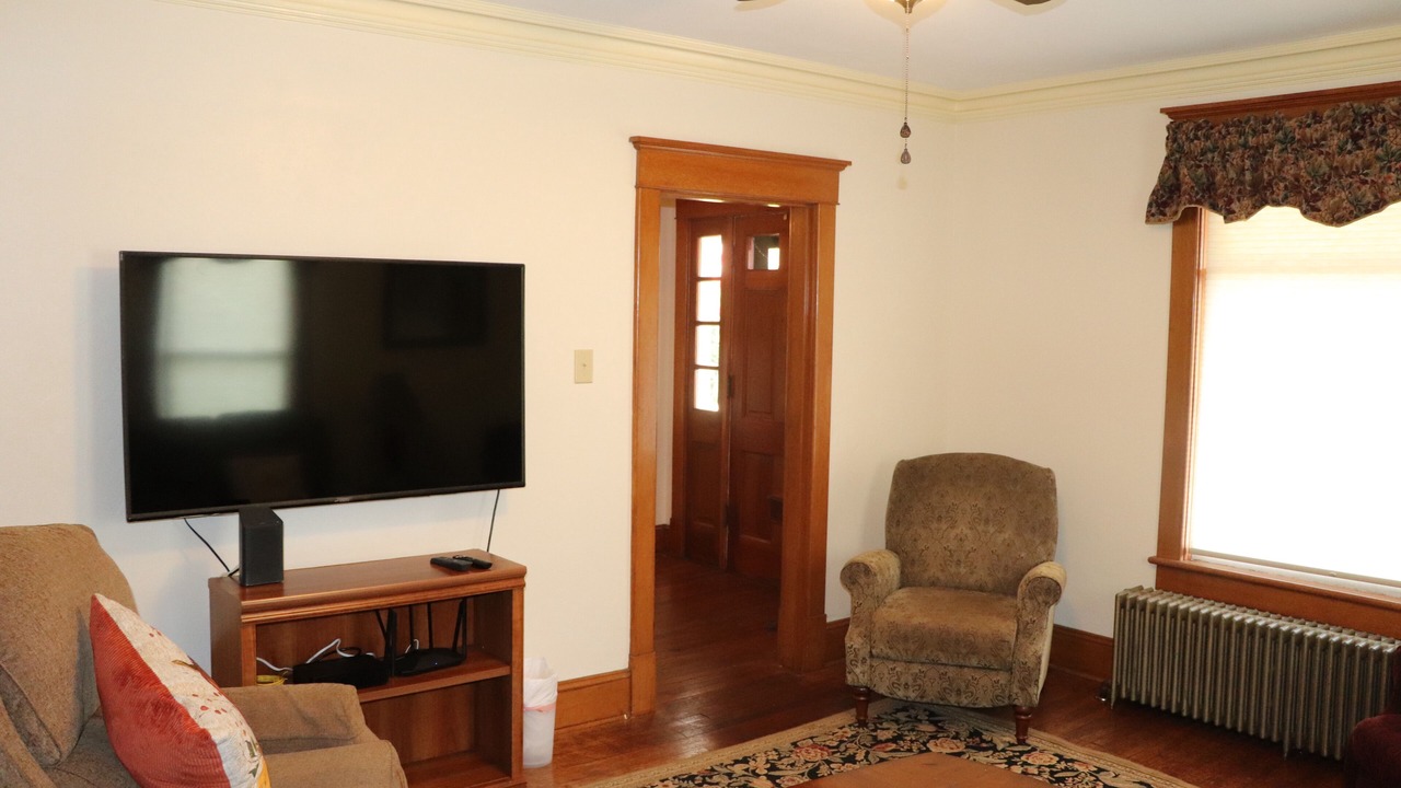 Photo of Livingroom in Broadway