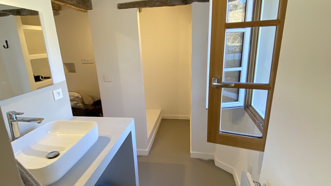 Photo of Bathroom in Vercoiran