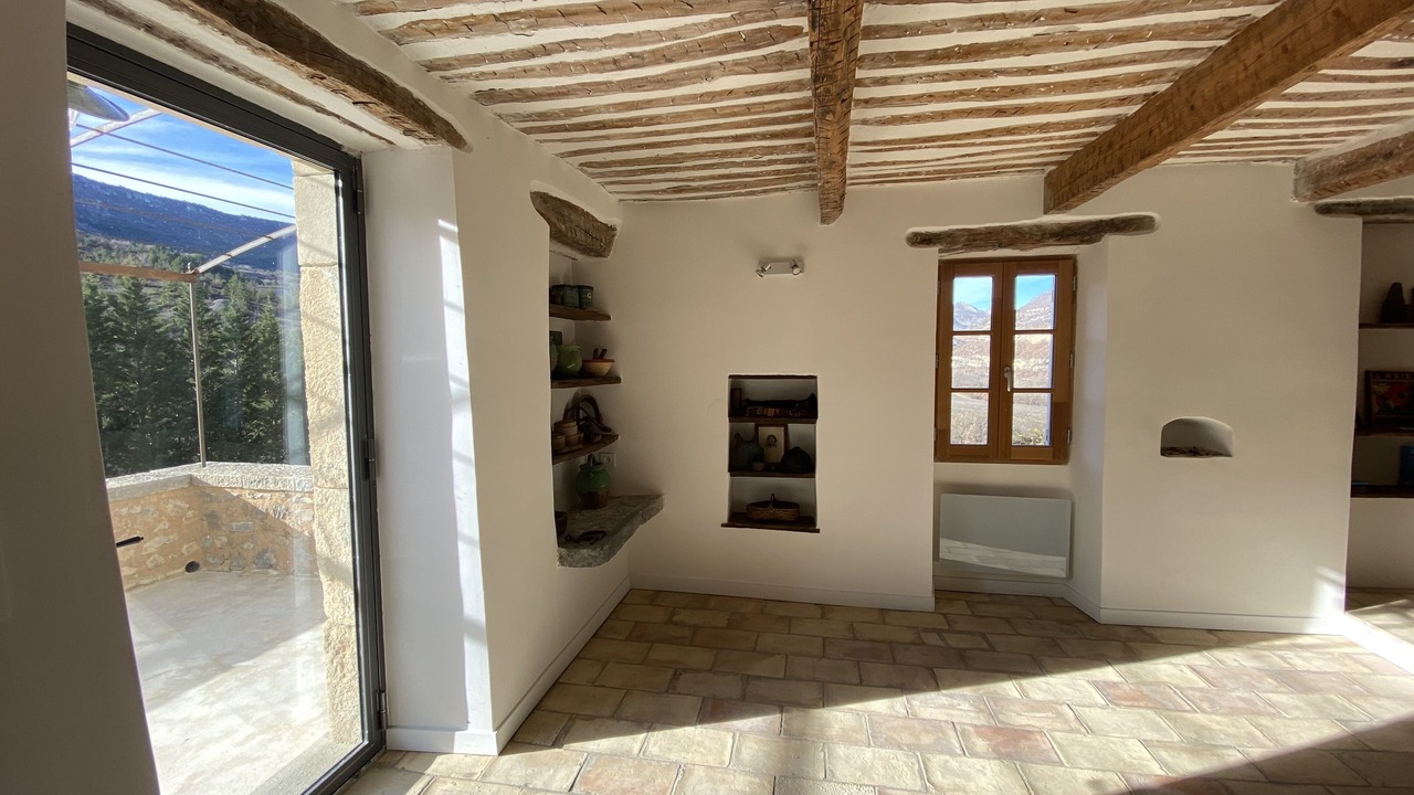 Photo of Others in Vercoiran