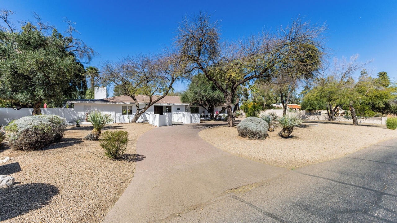 Photo of Outdoor in Orangetree Villas