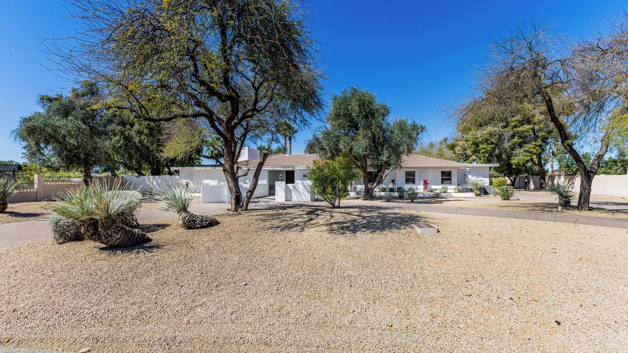 Photo of Outdoor in Orangetree Villas