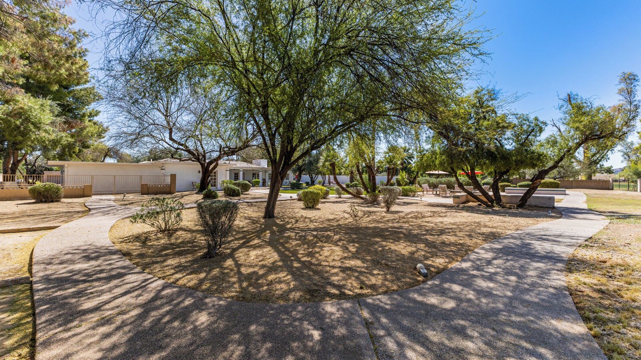 Photo of Outdoor in Orangetree Villas