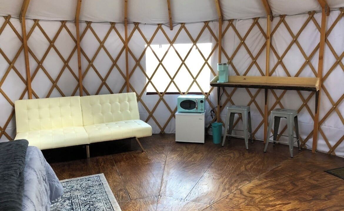 Photo of Livingroom in Emory