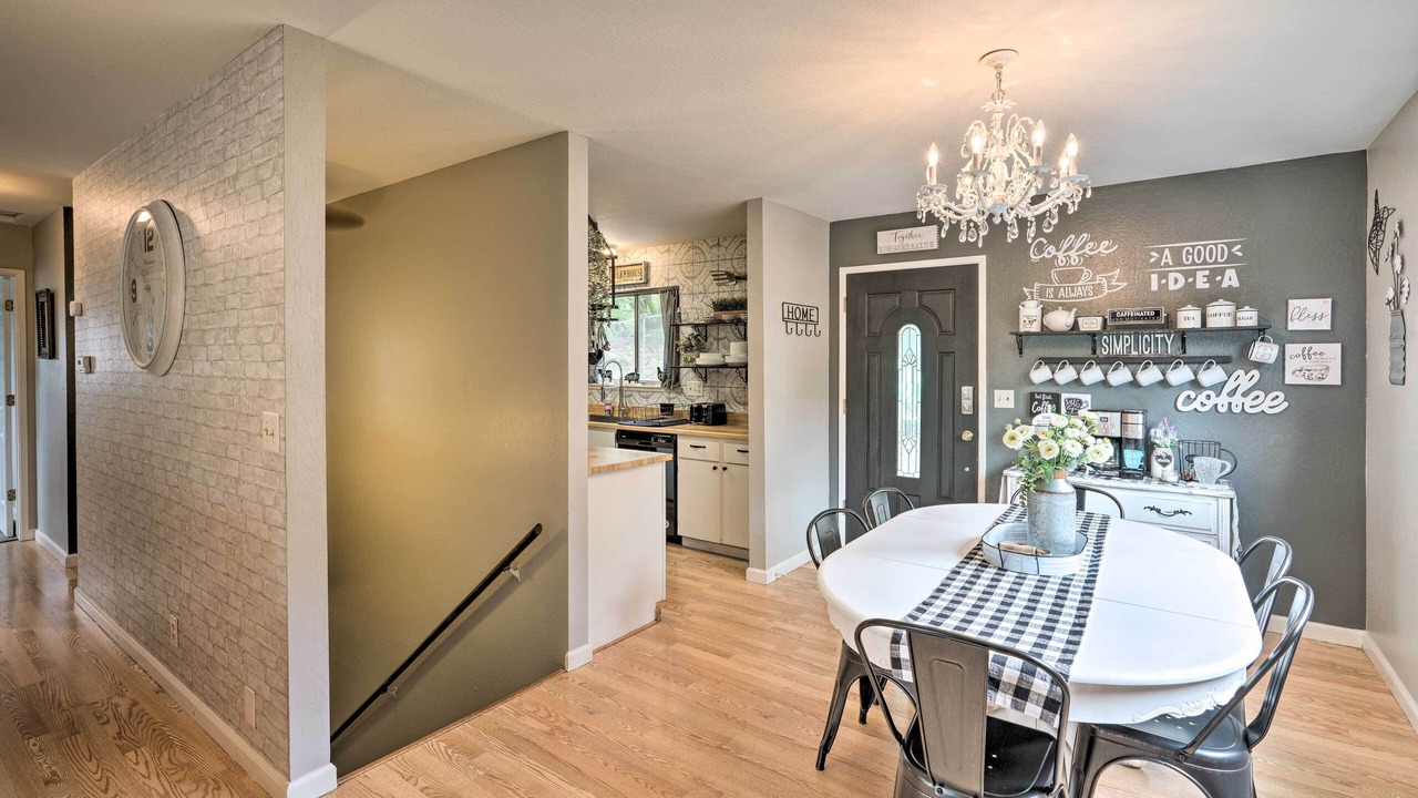 Photo of Others in Pine Grove