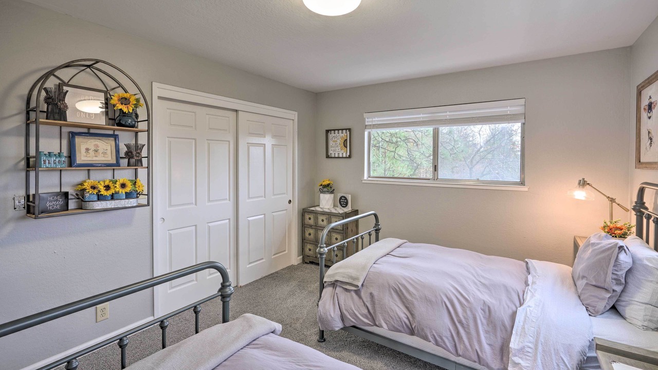 Photo of Others in Pine Grove