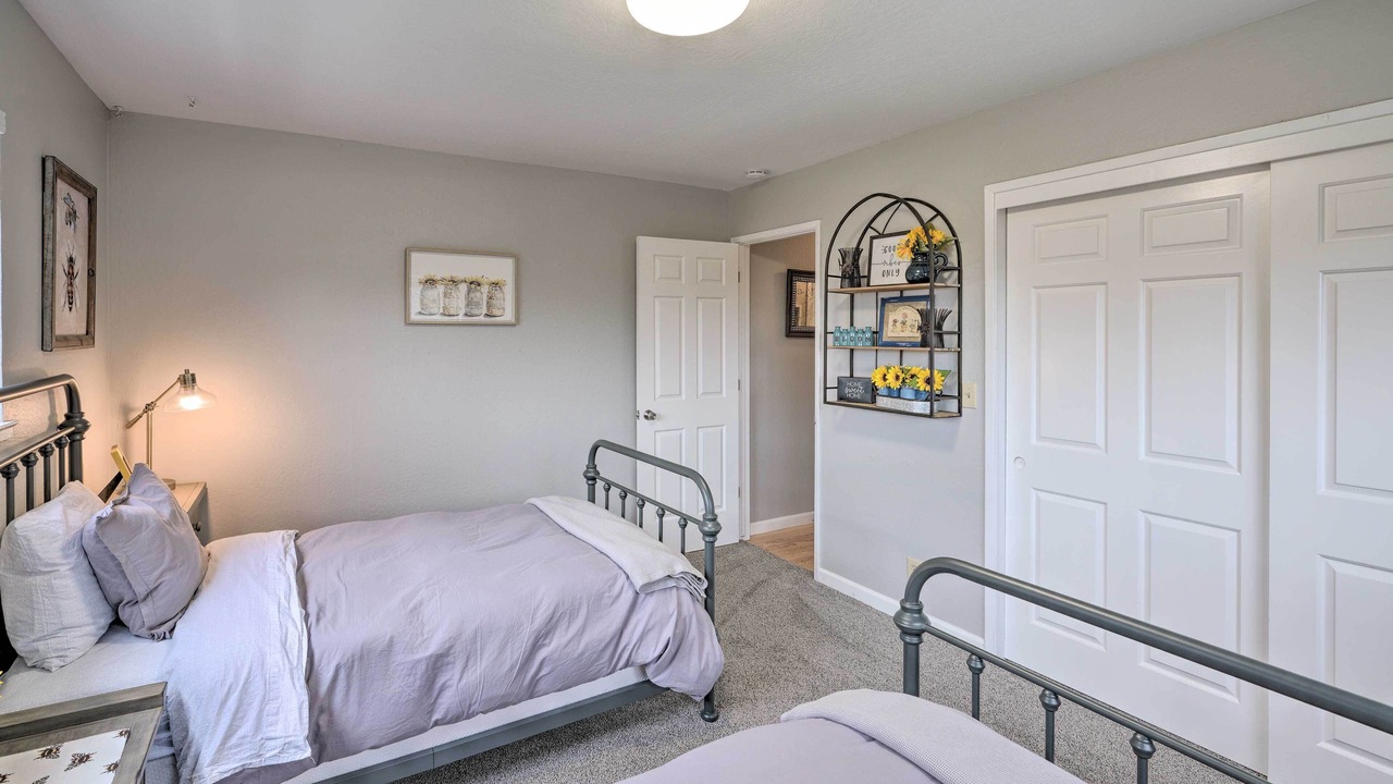 Photo of Others in Pine Grove