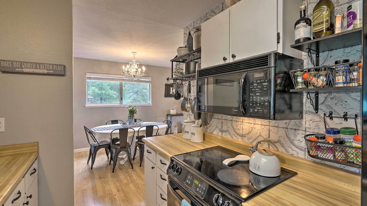 Photo of Others in Pine Grove