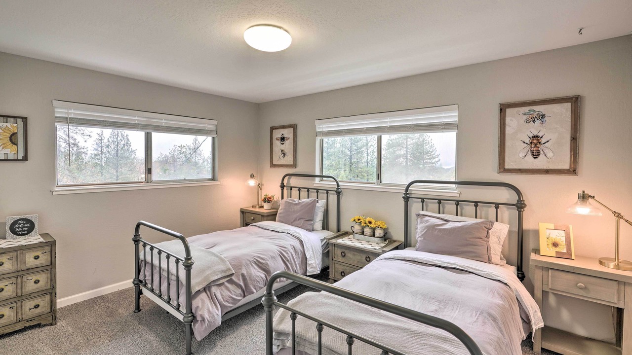 Photo of Others in Pine Grove