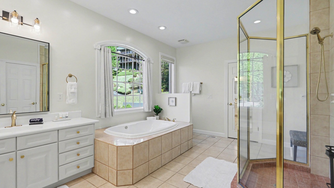 Photo of Bathroom in Sky Valley