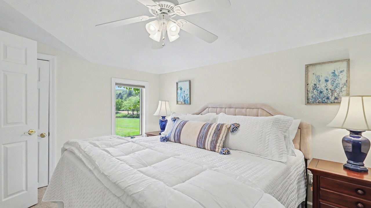 Photo of Bedroom in Sky Valley