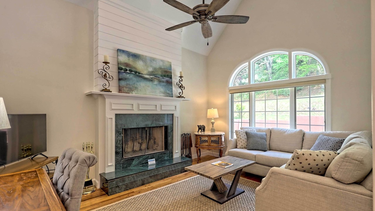 Photo of Bedroom in Sky Valley