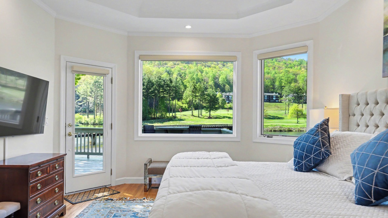 Photo of Bedroom in Sky Valley