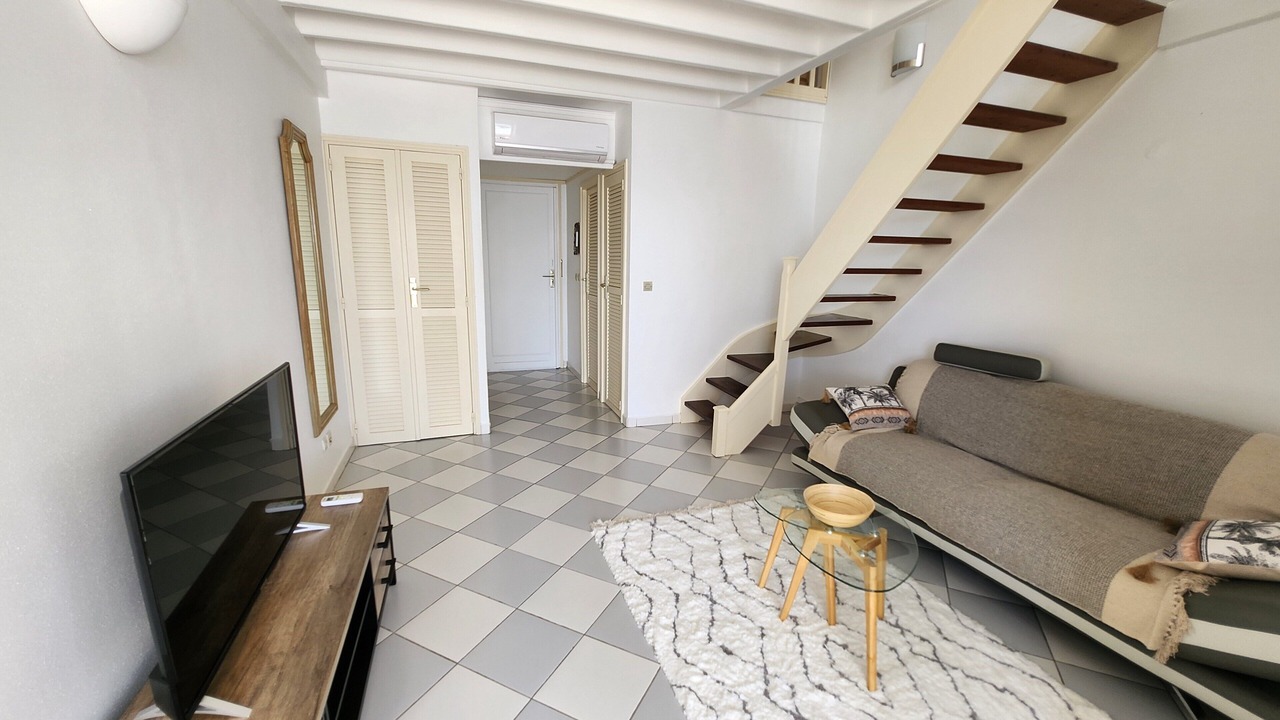 Photo of Livingroom in Nettle Bay