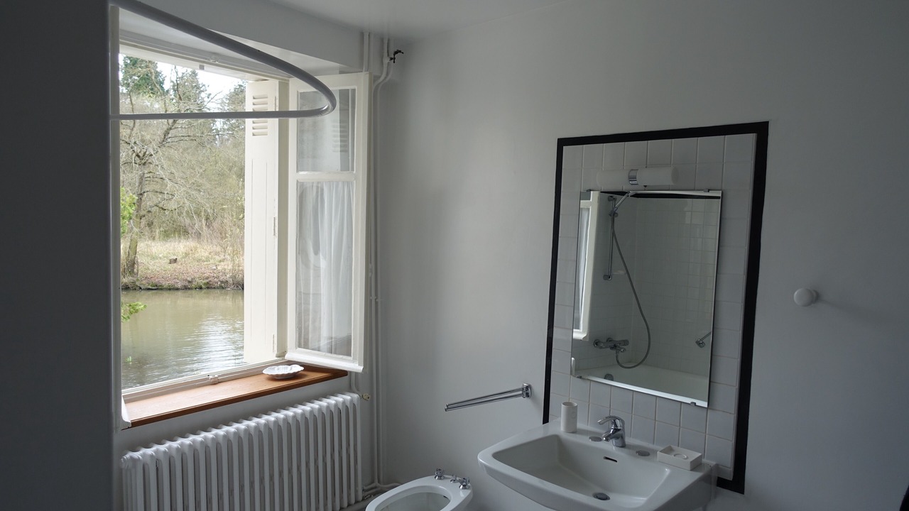 Photo of Bathroom in Huisseau-sur-Cosson