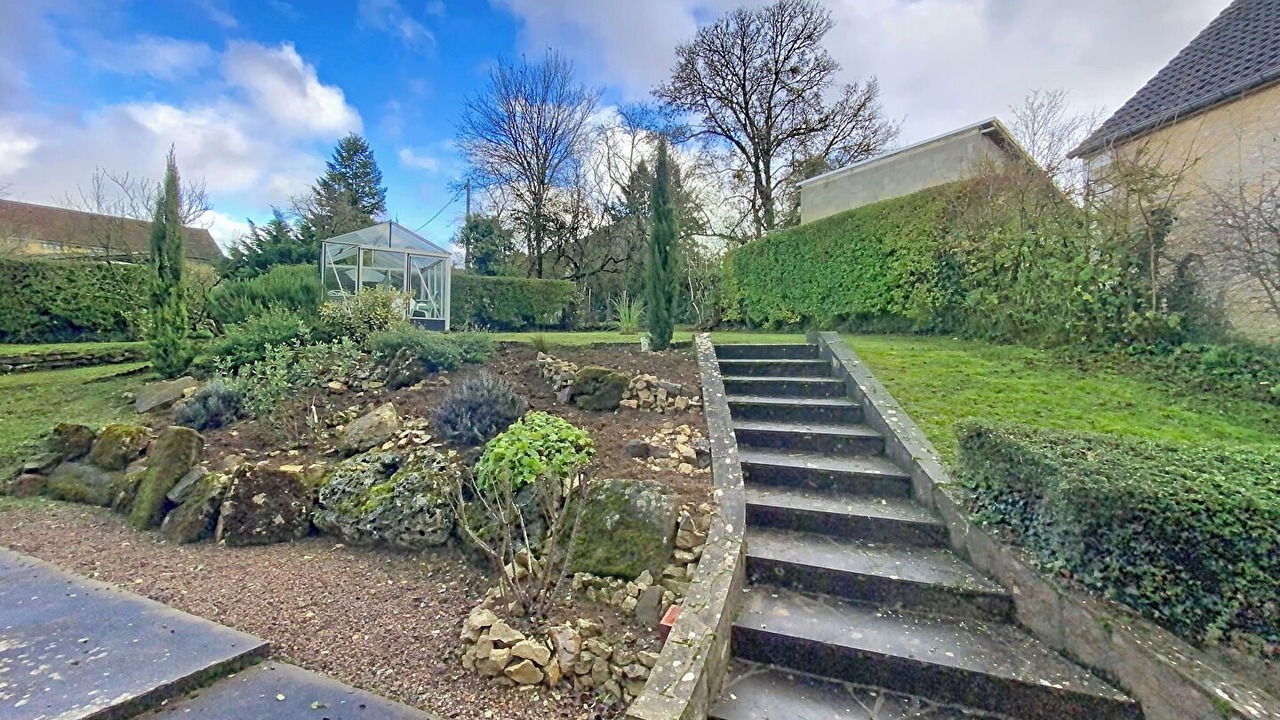 Photo of Outdoor in Thury