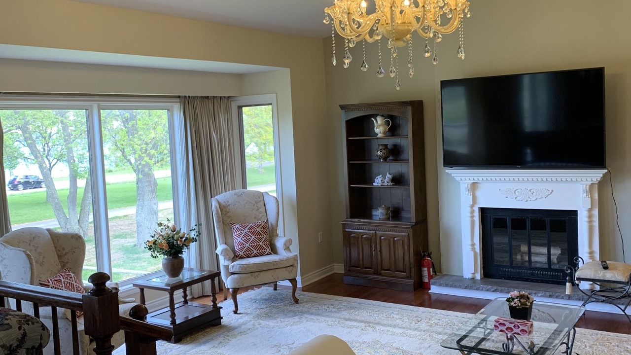 Photo of Livingroom in Fort Erie