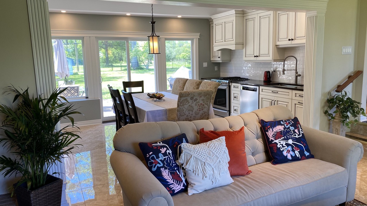 Photo of Livingroom in Fort Erie
