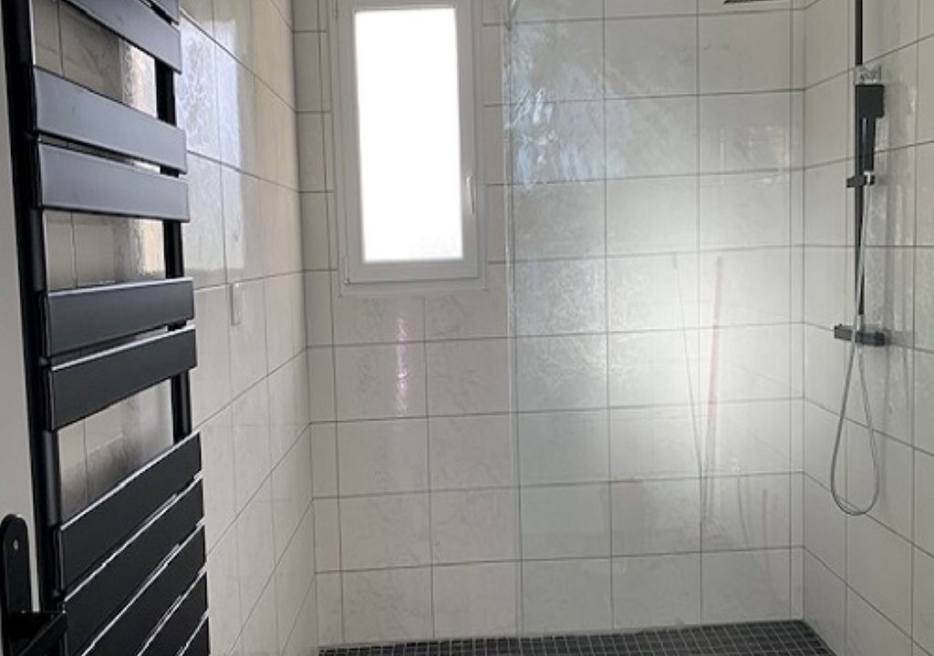 Photo of Bathroom in Favieres