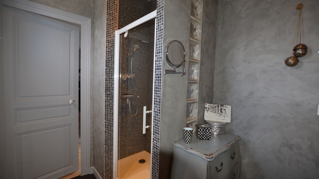Photo of Bathroom in Beaumont-en-Veron