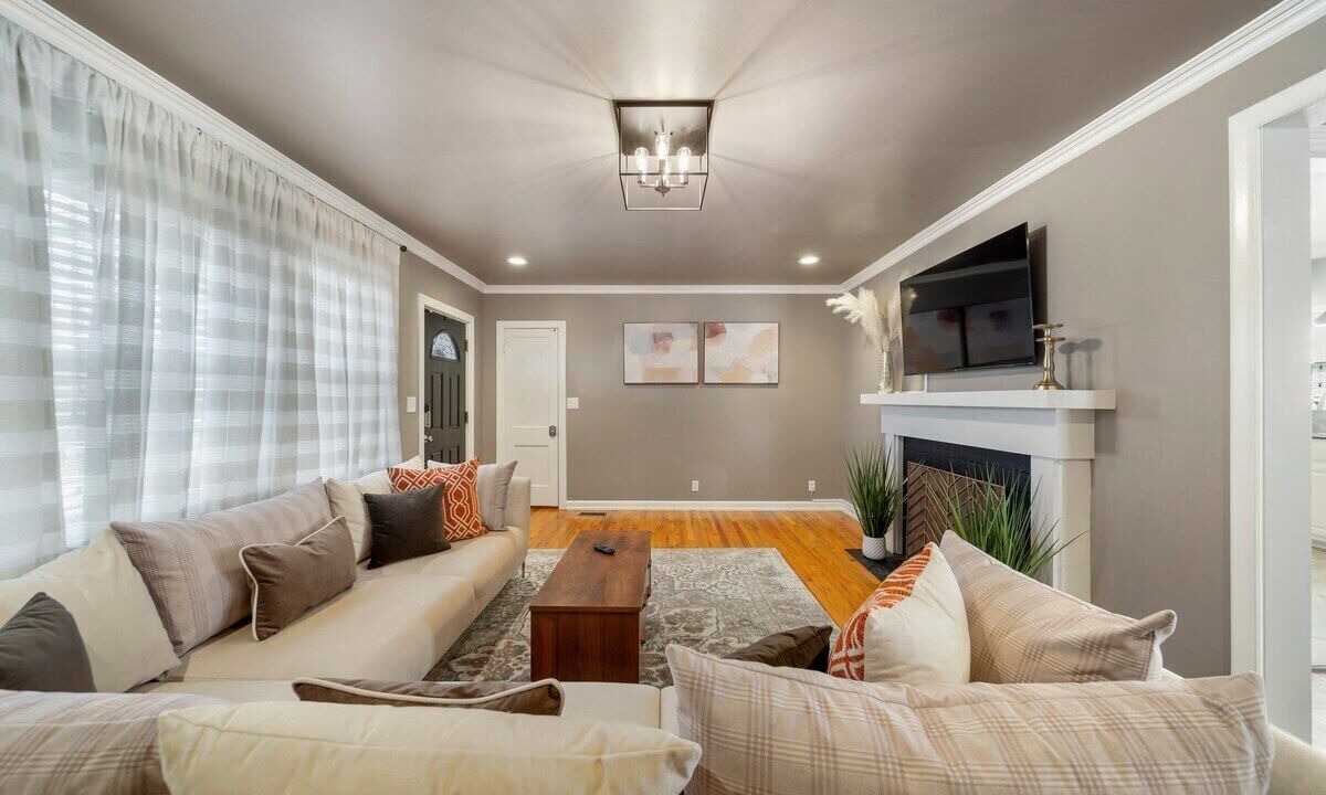 Photo of Livingroom in Tulsa