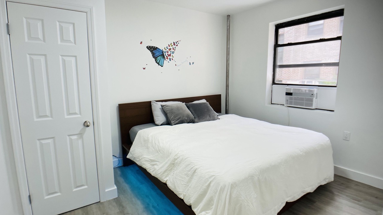 Photo of Bedroom in Flushing Chinatown