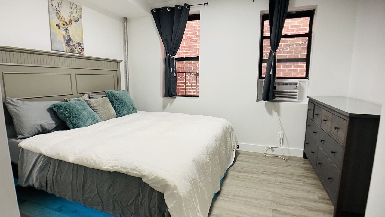 Photo of Bedroom in Flushing Chinatown