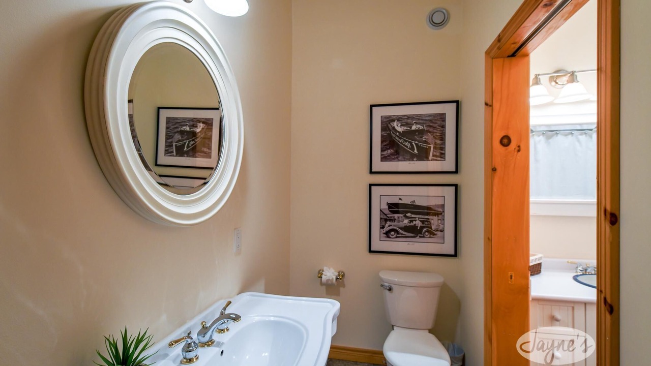 Photo of Bathroom in Baysville