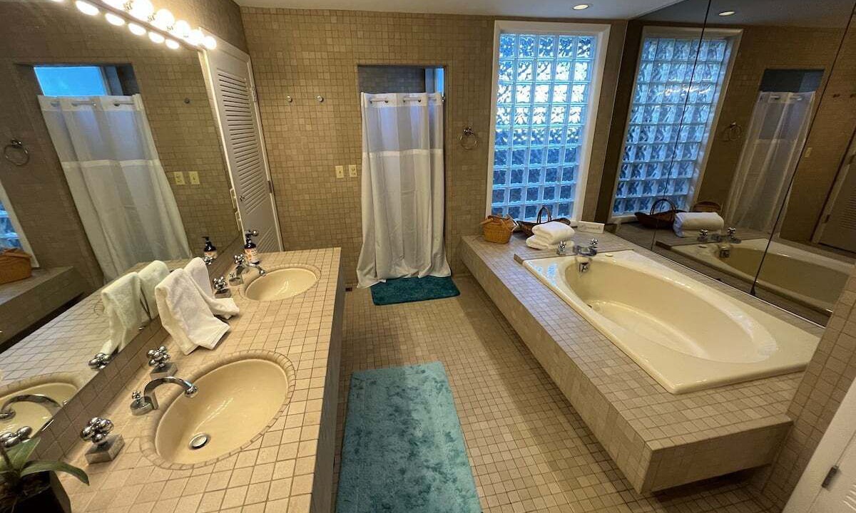 Photo of Bathroom in St. Marys