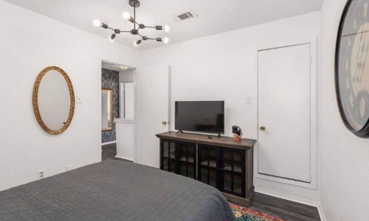 Photo of Bedroom in College Station