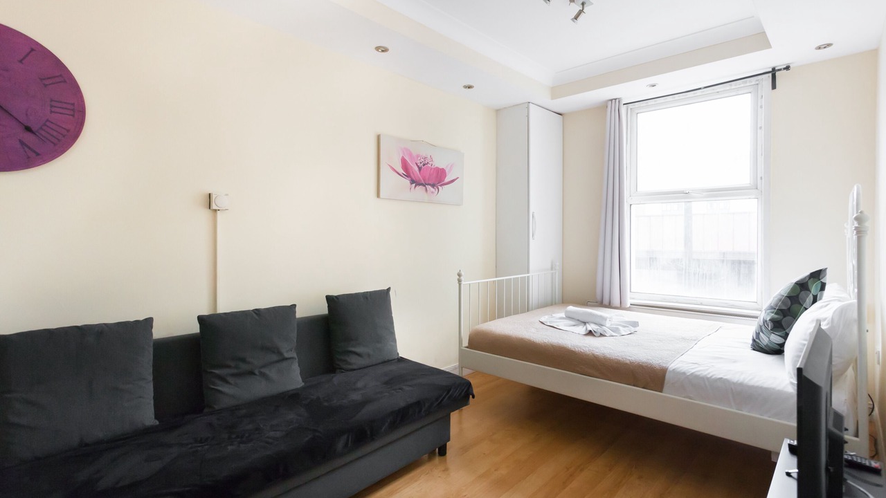 Photo of Bedroom in Somers Town