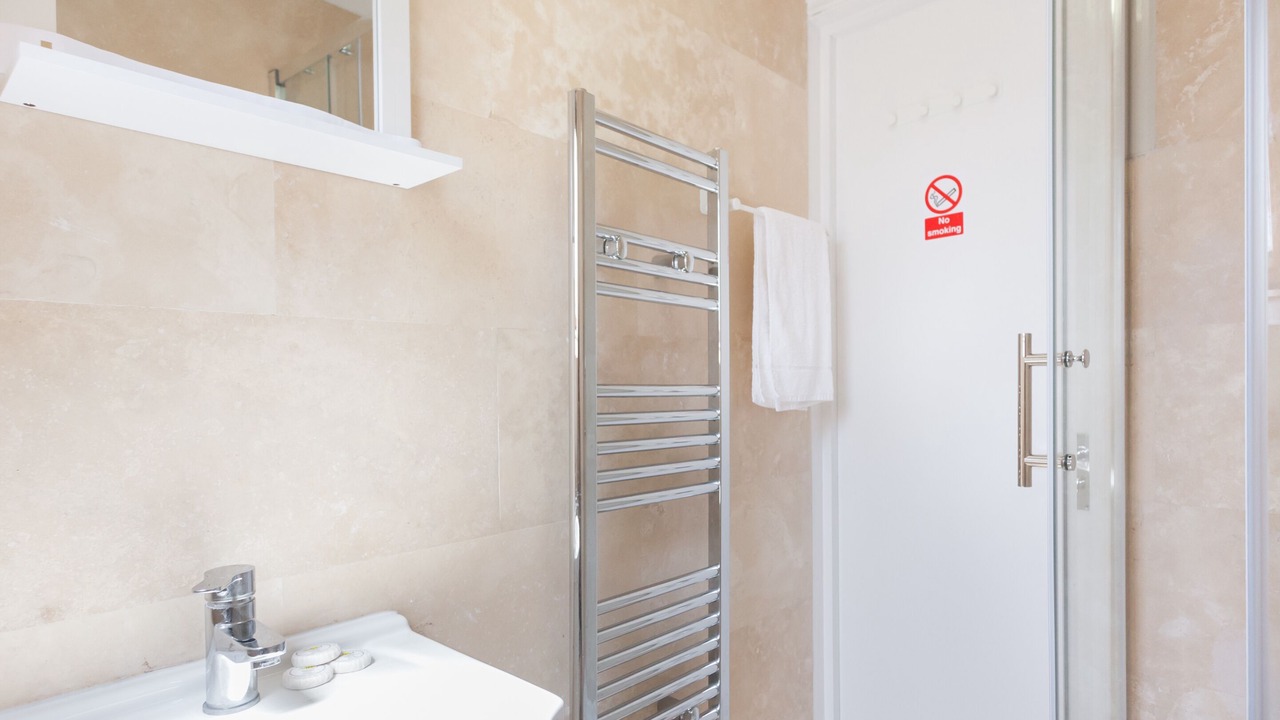 Photo of Bathroom in Somers Town