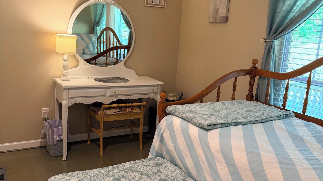 Photo of Bedroom in Cleveland