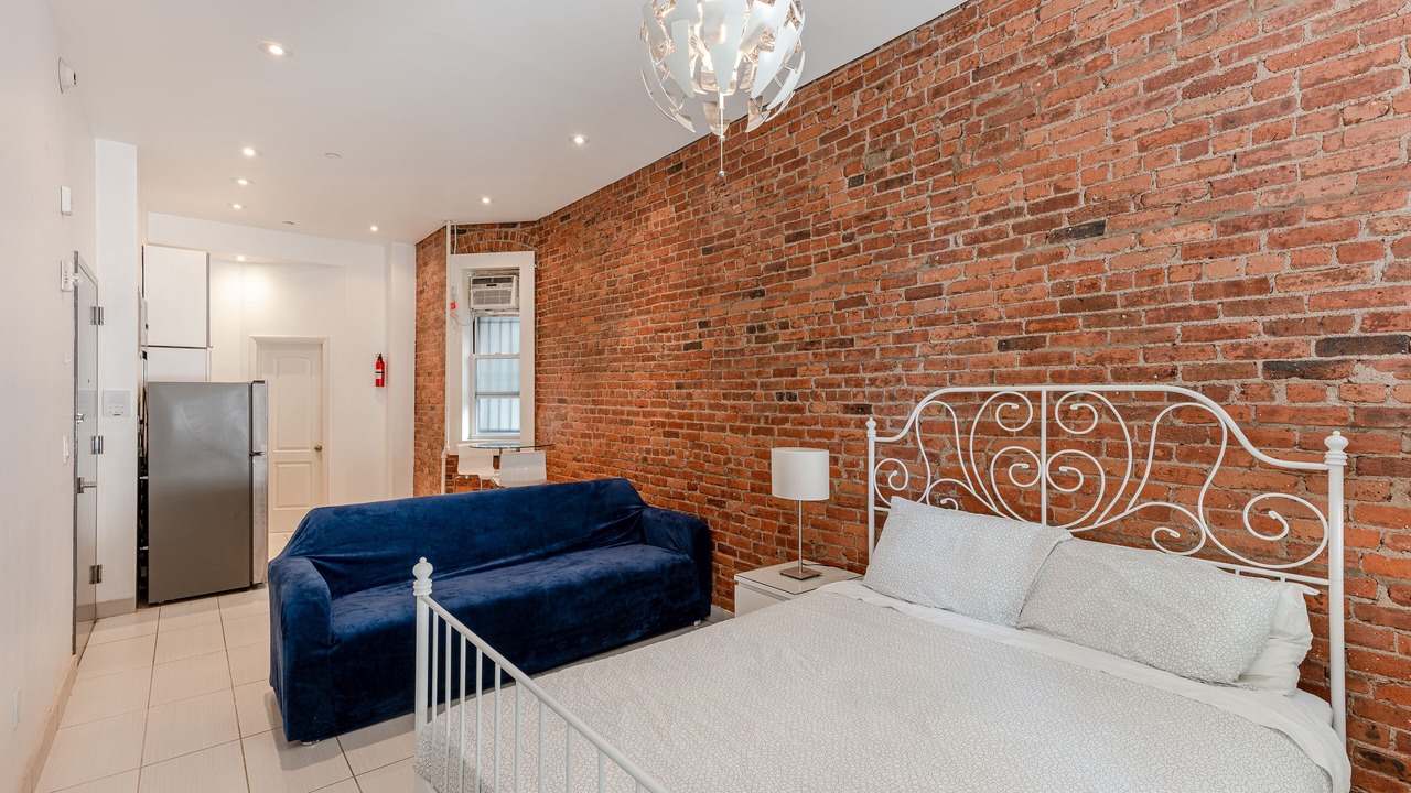 Photo of Bedroom in East Harlem