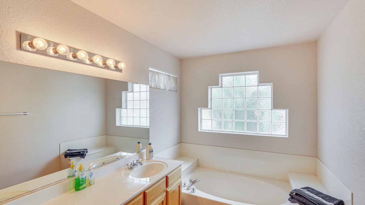 Photo of Bathroom in Parker Strip