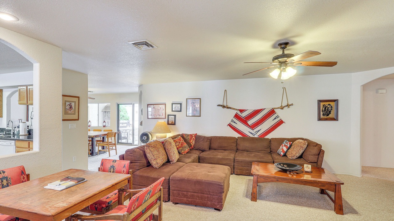 Photo of Livingroom in Parker Strip
