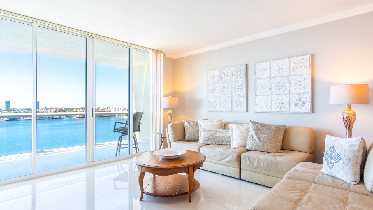 Photo of Livingroom in Sunny Isles Beach